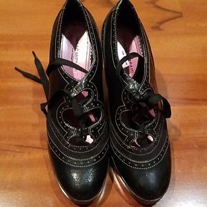 Black Isaac Mizrahi for Target  lace up shootie